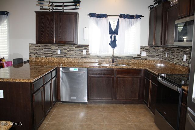 10225 W CAMELBACK Road 19, Phoenix, AZ 85037