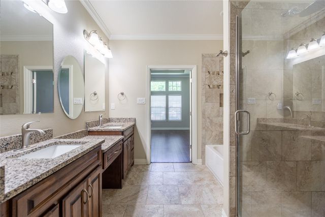 5500 Ledgestone Drive, Fort Worth, TX 76132
