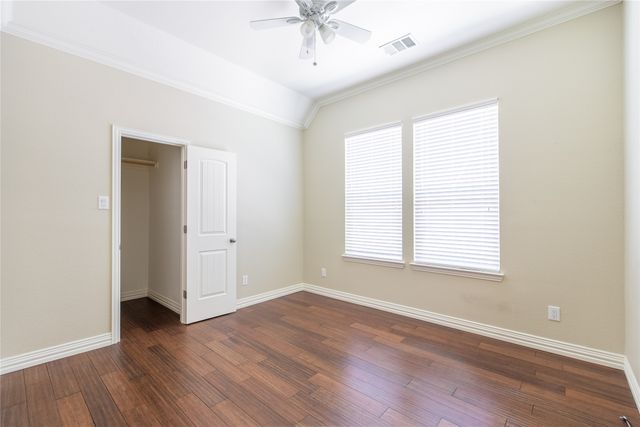 5500 Ledgestone Drive, Fort Worth, TX 76132