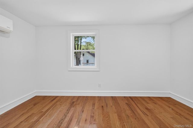 72 Murray Road, Greenwood Lake, NY 10925