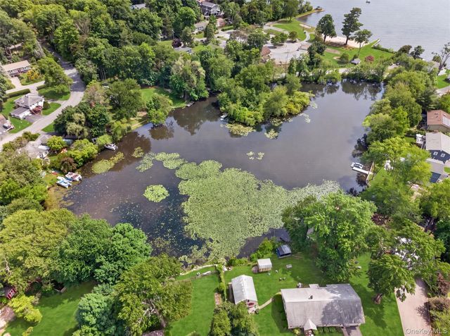 72 Murray Road, Greenwood Lake, NY 10925