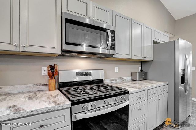 1230 N Tigger Drive, Wasilla, AK 99623