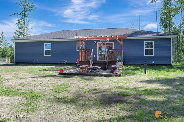 1230 N Tigger Drive, Wasilla, AK 99623
