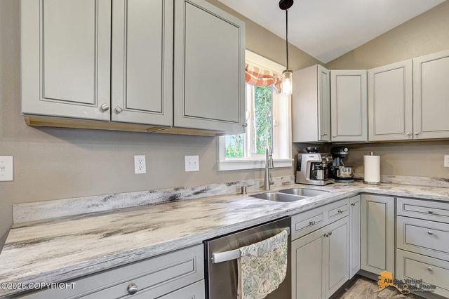 1230 N Tigger Drive, Wasilla, AK 99623
