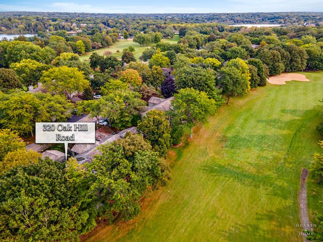 320 Oak Hill Road, Lake Barrington, IL 60010