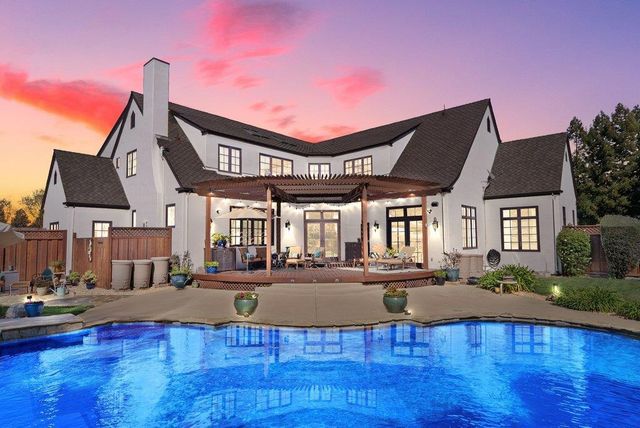 12575 Foothill Avenue, San Martin, CA 95046