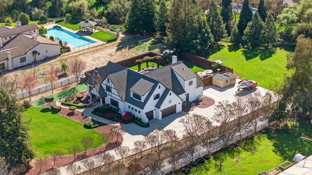 12575 Foothill Avenue, San Martin, CA 95046