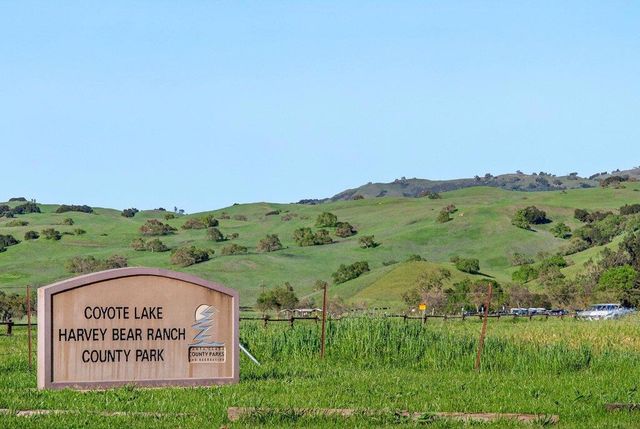 12575 Foothill Avenue, San Martin, CA 95046