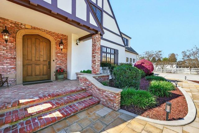 12575 Foothill Avenue, San Martin, CA 95046