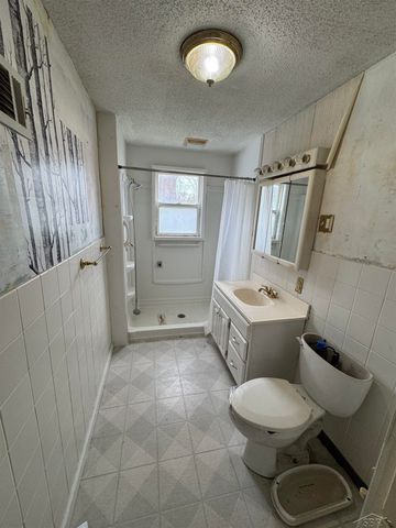 2335 Shattuck Road, Saginaw, MI 48603