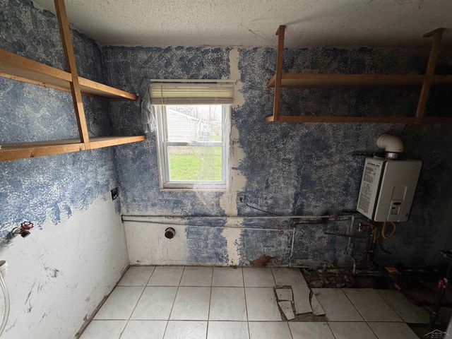 2335 Shattuck Road, Saginaw, MI 48603