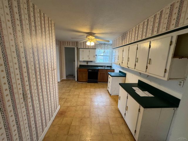 2335 Shattuck Road, Saginaw, MI 48603