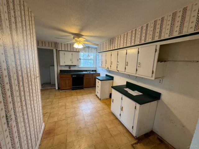 2335 Shattuck Road, Saginaw, MI 48603
