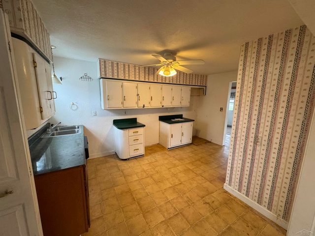 2335 Shattuck Road, Saginaw, MI 48603