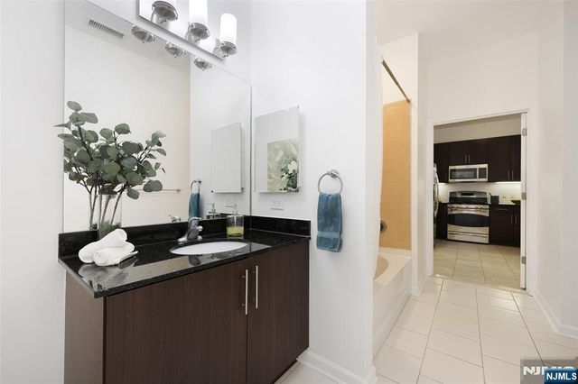 1101 Riverview Avenue 101, Englewood, NJ 07631