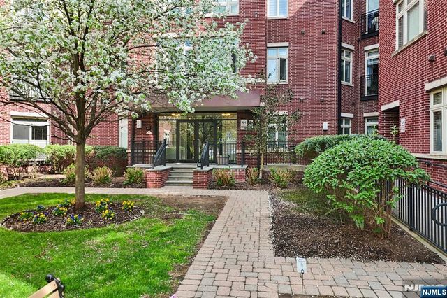 1101 Riverview Avenue 101, Englewood, NJ 07631