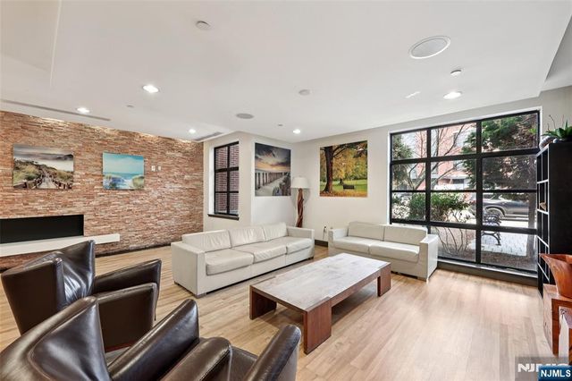 1101 Riverview Avenue 101, Englewood, NJ 07631