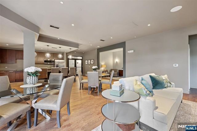 1101 Riverview Avenue 101, Englewood, NJ 07631