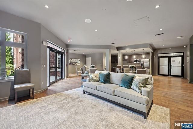 1101 Riverview Avenue 101, Englewood, NJ 07631