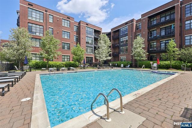 1101 Riverview Avenue 101, Englewood, NJ 07631