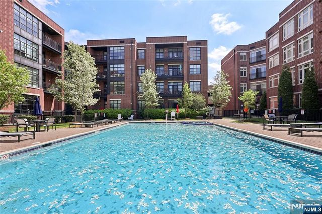 1101 Riverview Avenue 101, Englewood, NJ 07631