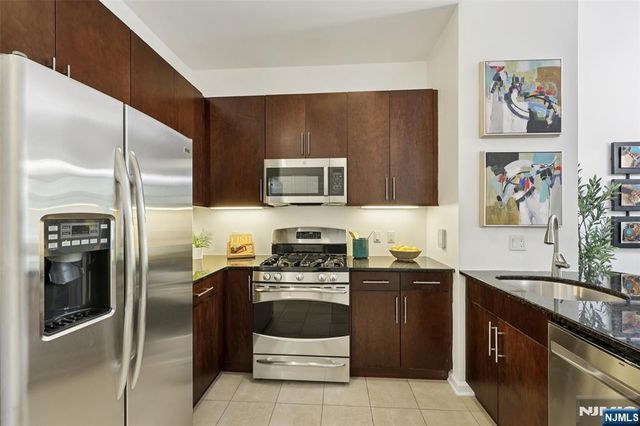 1101 Riverview Avenue 101, Englewood, NJ 07631