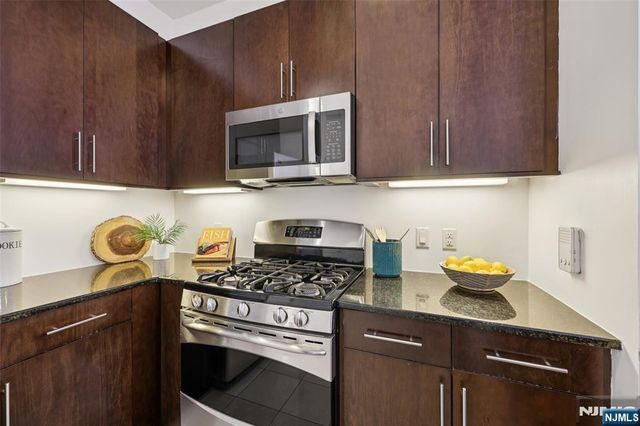 1101 Riverview Avenue 101, Englewood, NJ 07631