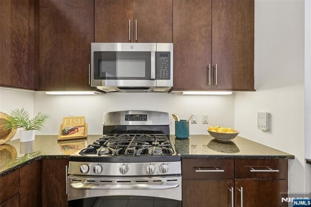 1101 Riverview Avenue 101, Englewood, NJ 07631
