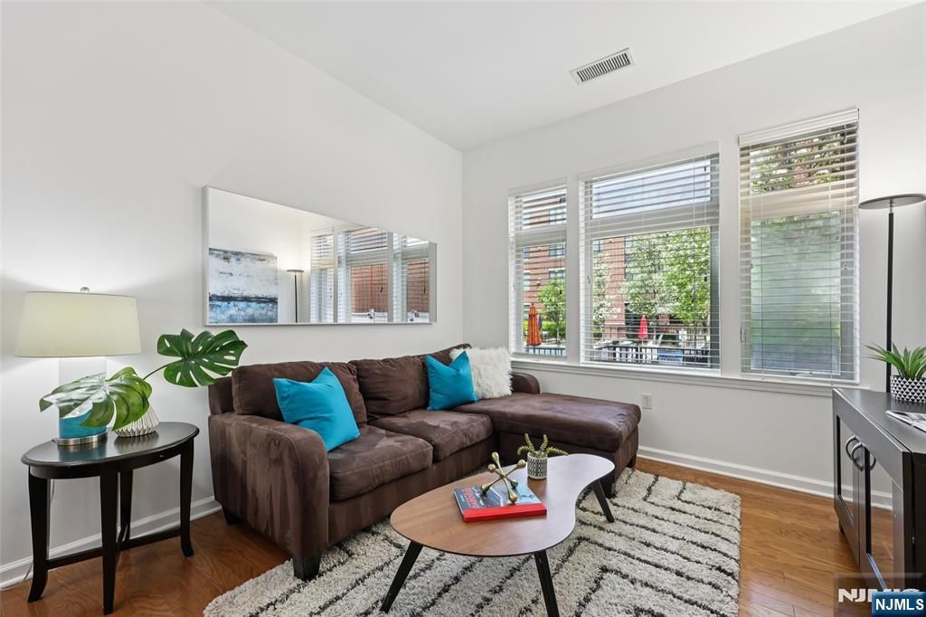 1101 Riverview Avenue 101, Englewood, NJ 07631