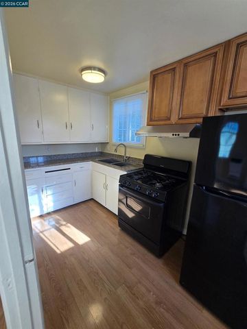 2347 Roosevelt Avenue, Richmond, CA 94801
