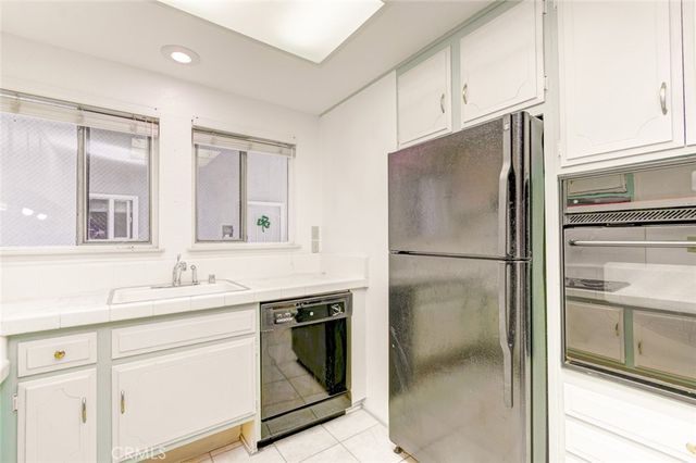 957 Calle Aragon O, Laguna Woods, CA 92637