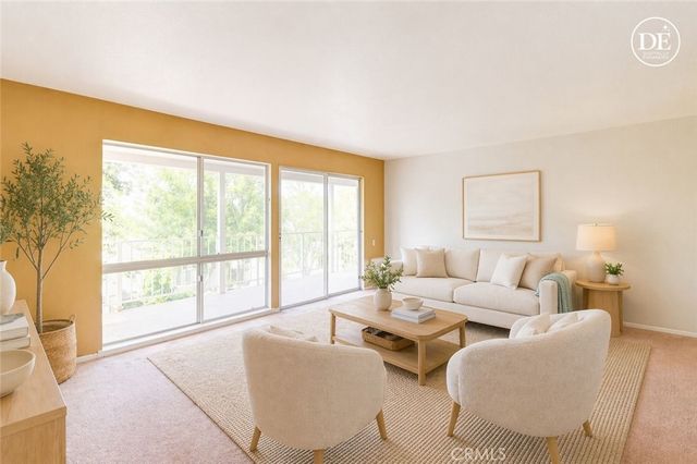 957 Calle Aragon O, Laguna Woods, CA 92637