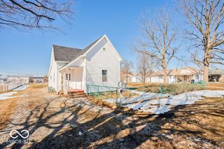 512 N 13th Street, Elwood, IN 46036