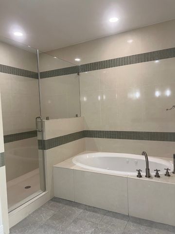 8066 Park Lane 1005, Dallas, TX 75231