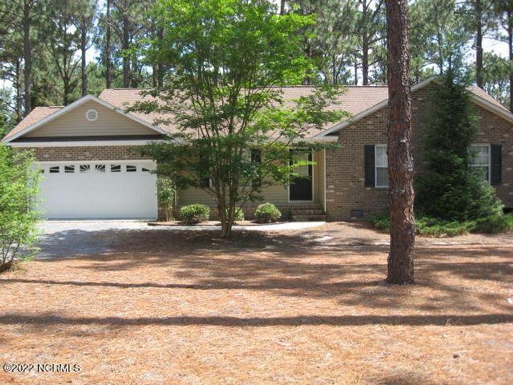 460 E Baltimore Avenue, Pinebluff, NC 28373