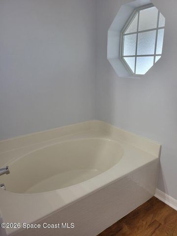 1832 Sorento Circle, Melbourne, FL 32904