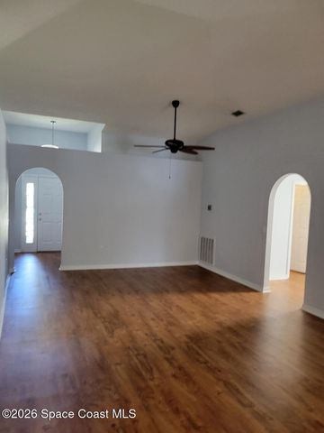 1832 Sorento Circle, Melbourne, FL 32904