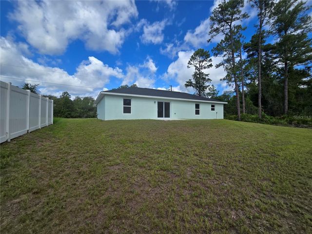 35 SEQUOIA TRAIL, Ocklawaha, FL 32179