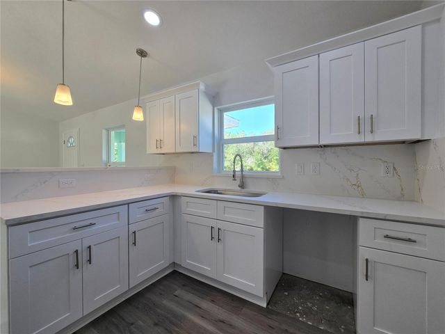 35 SEQUOIA TRAIL, Ocklawaha, FL 32179