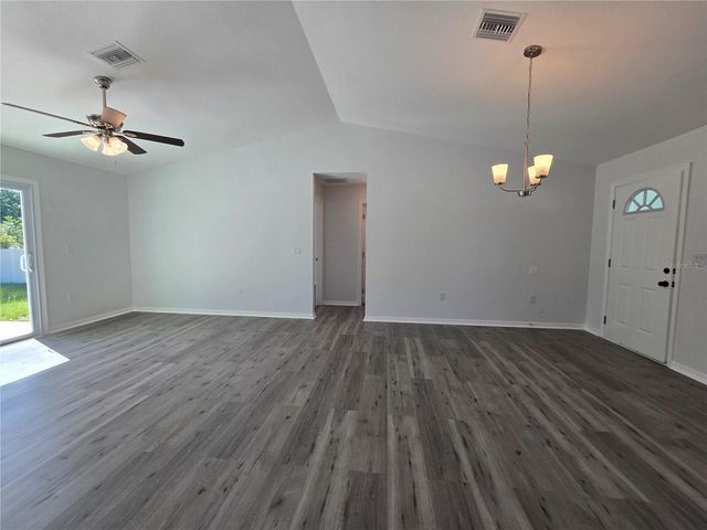 35 SEQUOIA TRAIL, Ocklawaha, FL 32179