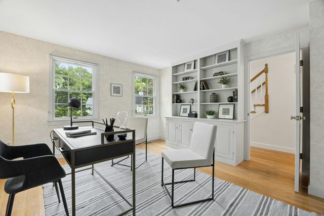 18 Lois Lane 18, Lexington, MA 02420