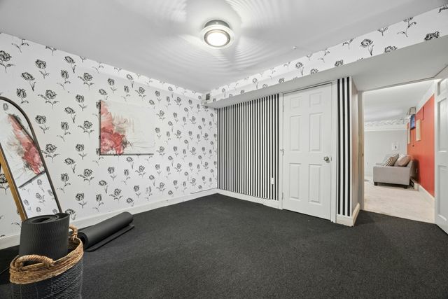 18 Lois Lane 18, Lexington, MA 02420