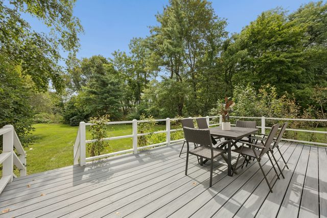 18 Lois Lane 18, Lexington, MA 02420