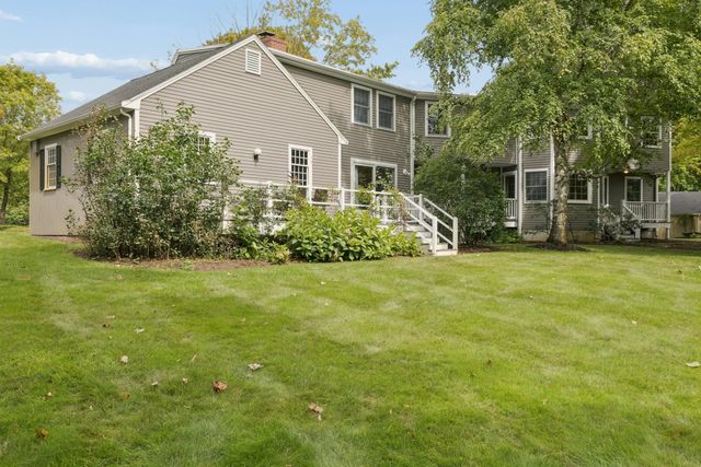 18 Lois Lane 18, Lexington, MA 02420