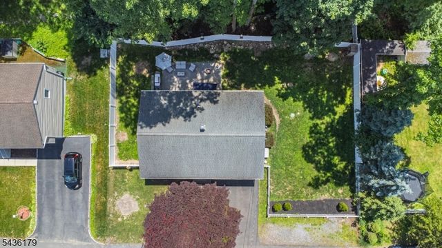 6 Benjamin, Hopatcong Boro, NJ 07874