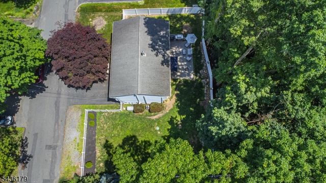 6 Benjamin, Hopatcong Boro, NJ 07874