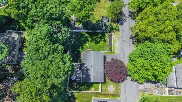 6 Benjamin, Hopatcong Boro, NJ 07874