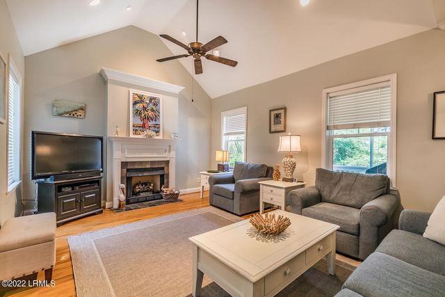 35 Lakeview Lane, Harbor Island, SC 29920