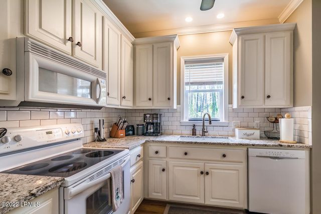 35 Lakeview Lane, Harbor Island, SC 29920