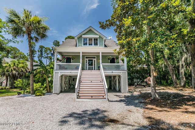 35 Lakeview Lane, Harbor Island, SC 29920